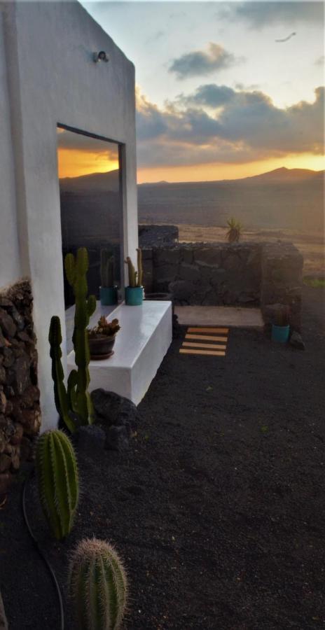 El Refugio Appartement Famara Buitenkant foto